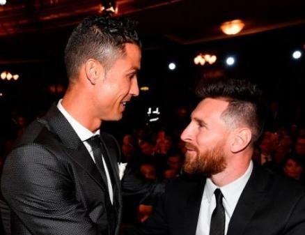 战胜阿森纳后，热刺社媒发文：又一座奖杯到手