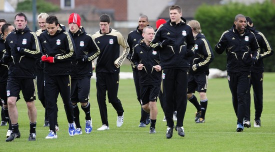 中超开幕时间敲定，多队提前进入备战期（中超揭幕日尘埃落定，多支球队提前备战）