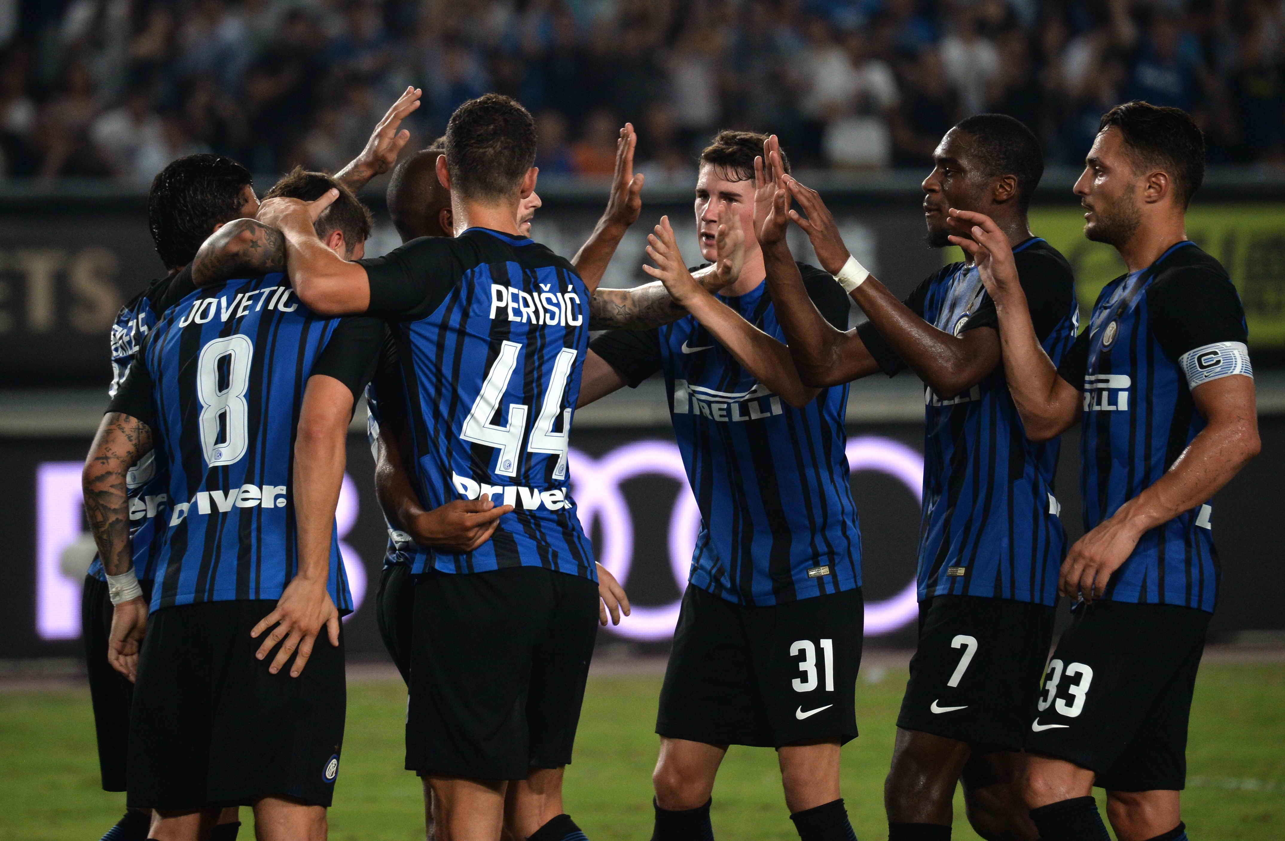 德转列巴拉圭球员历史身价前10：阿尔米隆第1，巴里奥斯上榜