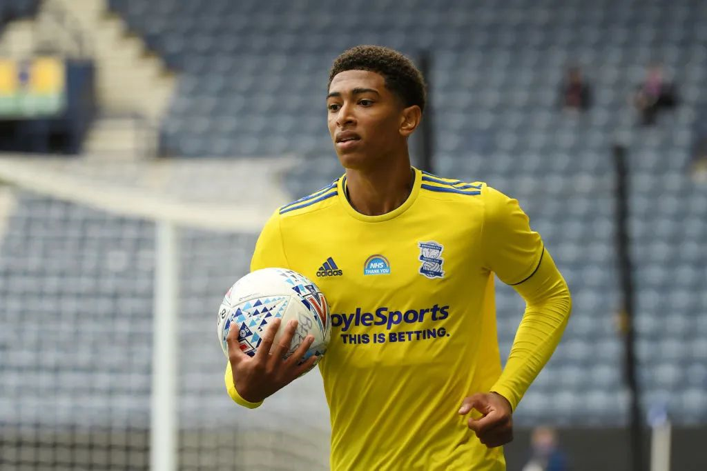 美记：字母哥24年曾遭遇相似伤病，导致错过季后赛