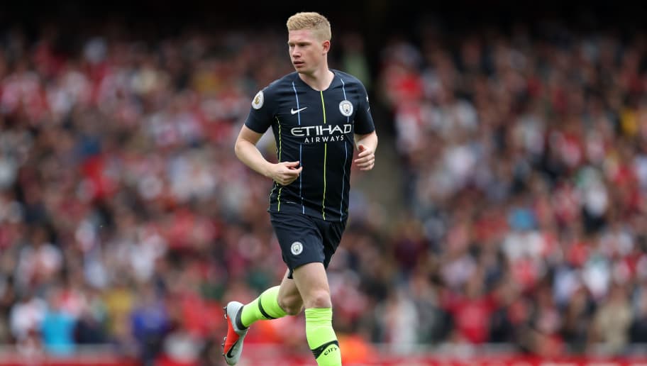 足球英超球队内部录像流出，球员争吵曝光（英超球队内部视频泄露，球员争执画面曝光）