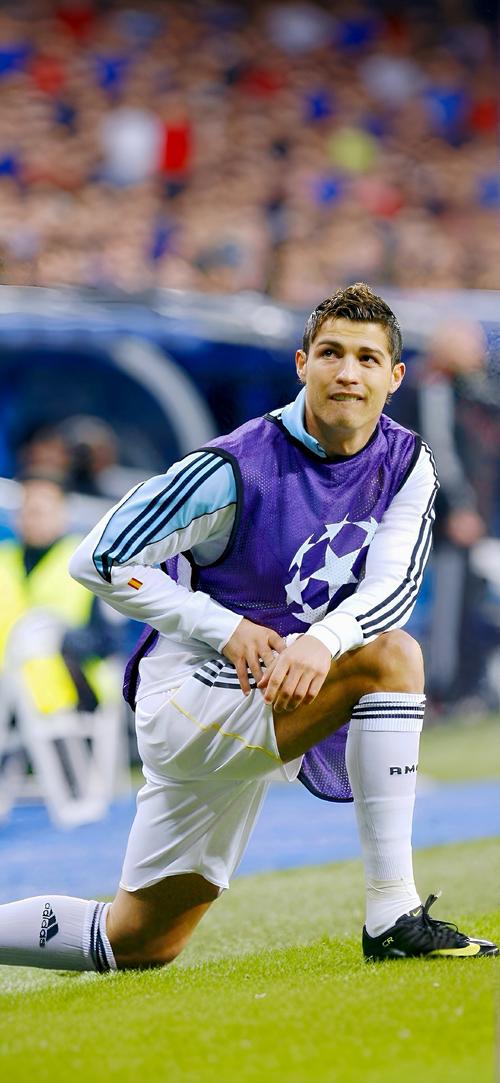 芒特：我正接近巅峰状态，在曼联表现出色就有机会参加世界杯（芒特：状态逼近最佳，在曼联踢出精彩就有望出战世界杯）