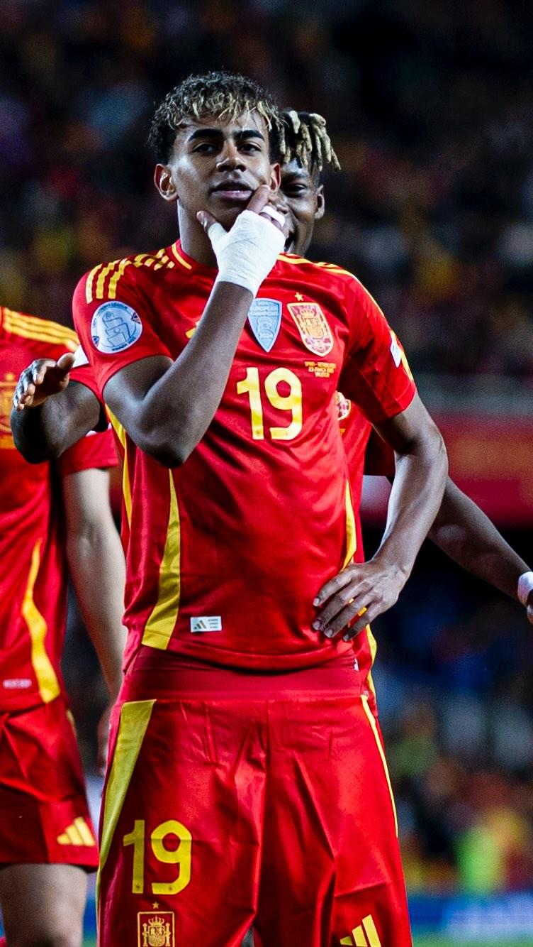 记者：利物浦目前没计划今夏第二次报价伊萨克