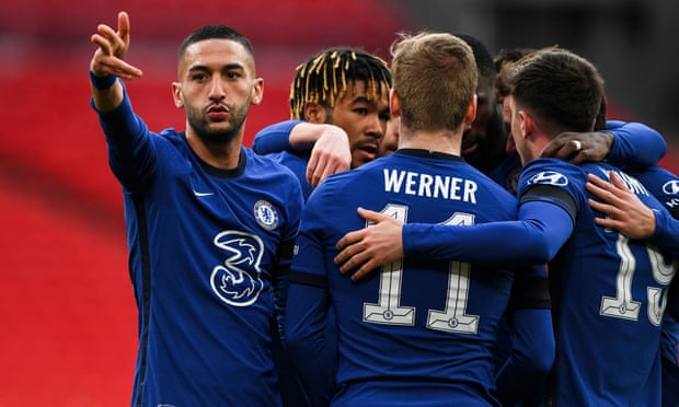 球迷调侃詹姆斯没头发，后者回应：你知道我有，而且多的是