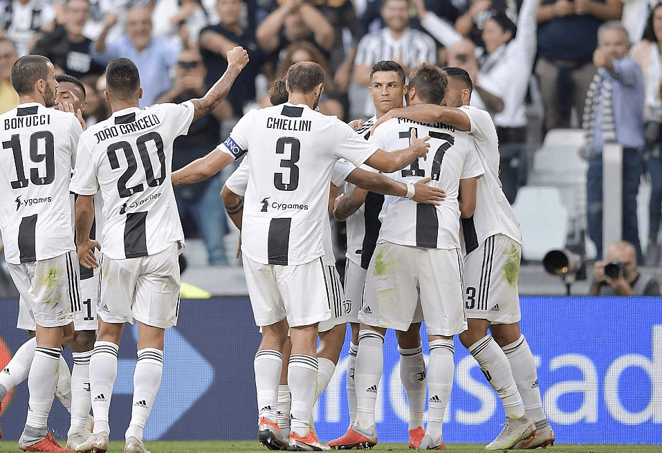 传承足球明星联赛“川辽对决”再现甲A经典，“四川雄起”唤起一代球迷记忆（传承足球明星赛“川辽对决”重现甲A风云，“四川雄起”再燃一代球迷情怀）