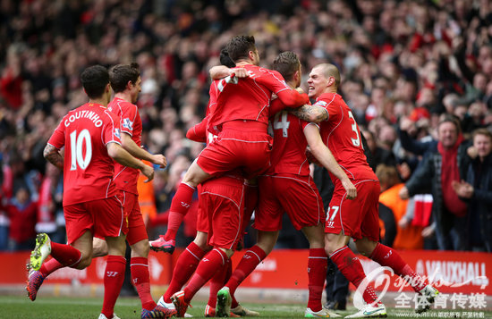 鲁尼：我爱逛廉价商店，买咖喱味方便面和薯片吃