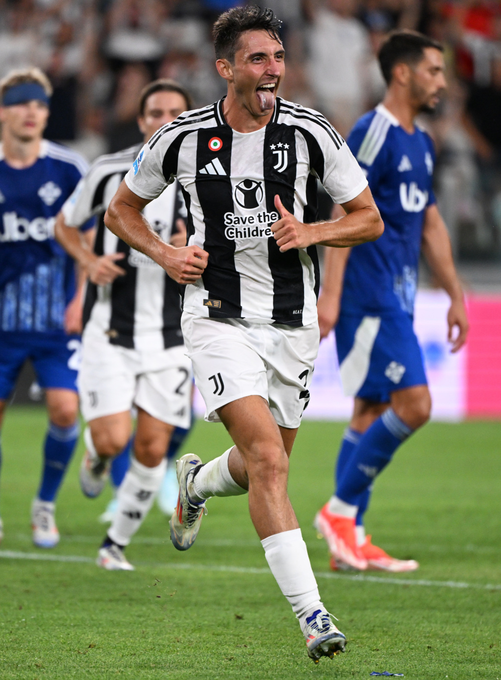 穆斯塔菲：阿森纳的灵活性使其很难突破，定位球很有威胁